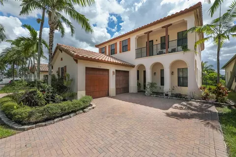 3725 NW 85th Ter, Pembroke Pines, FL 33024