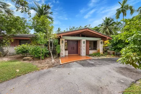 9300 SW 142nd St, Miami, FL 33176