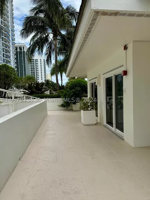 4775 Collins Ave #CA-A3, Miami Beach, FL 33140