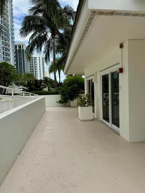 4775 Collins Ave #CA-A3, Miami Beach, FL 33140