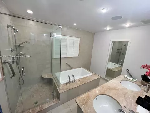 Bath - 296 Santander Ave, Coral Gables, FL 33134 photo 2 of 2