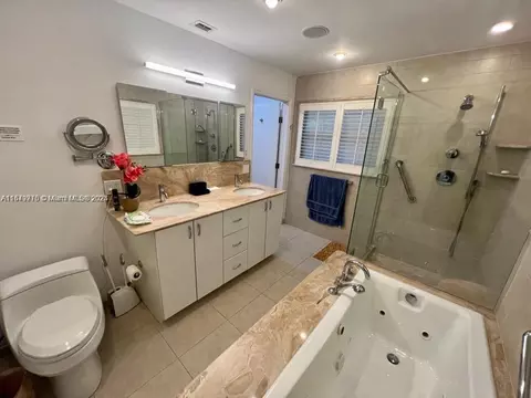 Bath - 296 Santander Ave, Coral Gables, FL 33134 photo 1 of 2