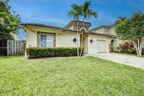 9469 SW 224th Ter, Cutler Bay, FL 33190
