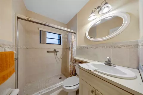 Bath - 340 E 57th St, Hialeah, FL 33013 photo 1 of 2