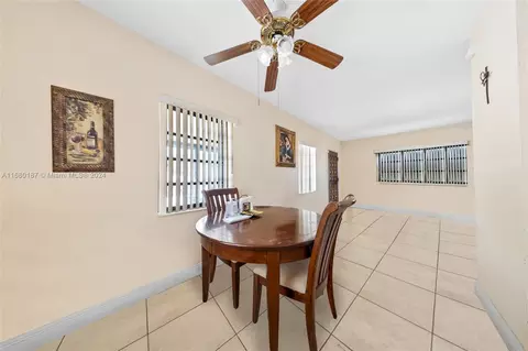 Dining - 340 E 57th St, Hialeah, FL 33013 photo 1 of 2
