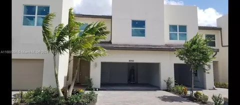 8990 Zevon Ct, Lake Worth, FL 33467