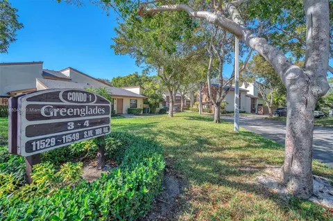 11533 SW 109th Rd #21G, Miami, FL 33176