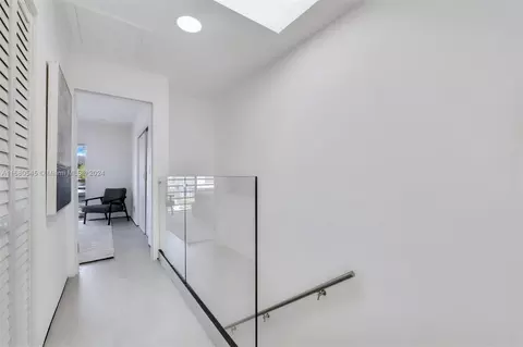 2945 Bridgeport Ave #E, Miami, FL 33133 photo 13