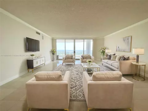 21050 Point Pl #1204, Aventura, FL 33180
