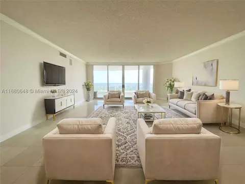 21050 Point Pl #1204, Aventura, FL 33180