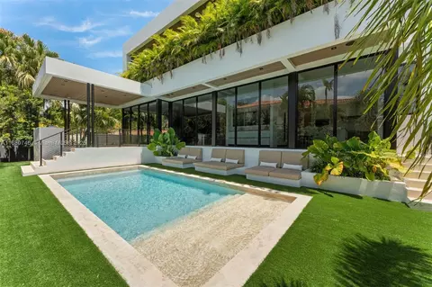 650 Warren Ln, Key Biscayne, FL 33149 photo 9