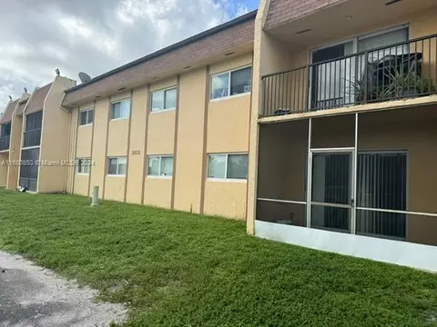 2832 NW 55th Ave #1B, Lauderhill, FL 33313
