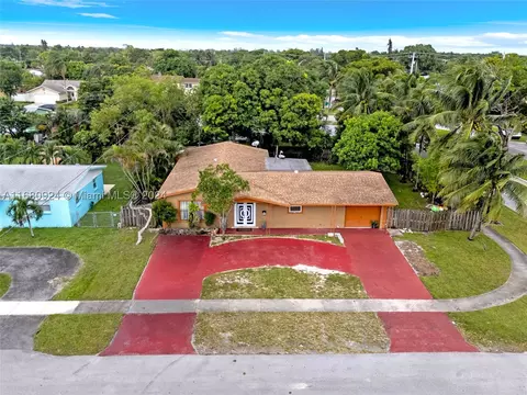 6101 NW 18th Ct, Sunrise, FL 33313