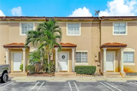 13769 SW 170th Ter, Miami, FL 33177