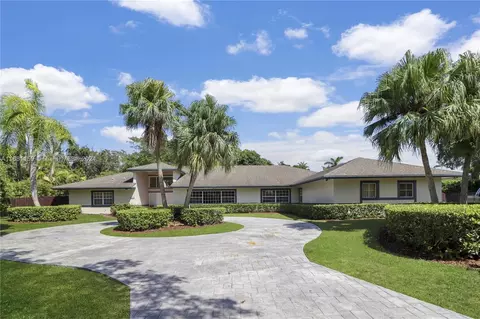 16889 SW 73rd Ct, Palmetto Bay, FL 33157