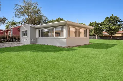 6734 NW 5th Ave, Miami, FL 33150