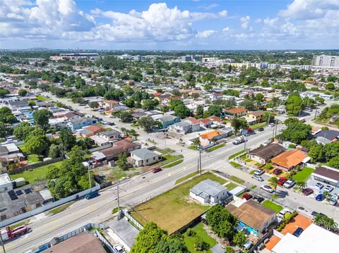 View/Area - 1002 E 19th St, Hialeah, FL 33013 photo 5 of 6