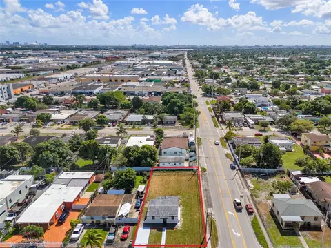 View/Area - 1002 E 19th St, Hialeah, FL 33013 photo 1 of 6