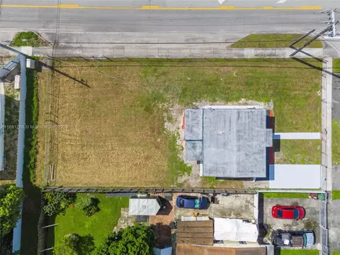 View/Area - 1002 E 19th St, Hialeah, FL 33013 photo 6 of 6