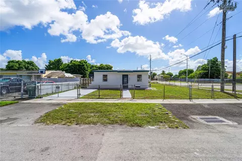 Exterior - 1002 E 19th St, Hialeah, FL 33013 photo 3 of 7