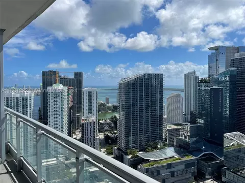 92 SW 3rd St #4903, Miami, FL 33130