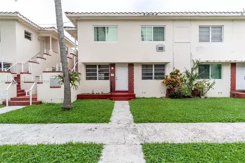 1205 Marseille Dr #27, Miami Beach, FL 33141