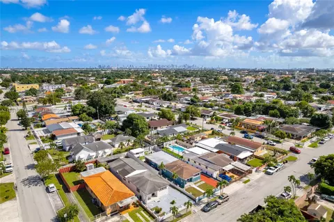 View/Area - 1875 W 2nd Ave, Hialeah, FL 33010 photo 2 of 6