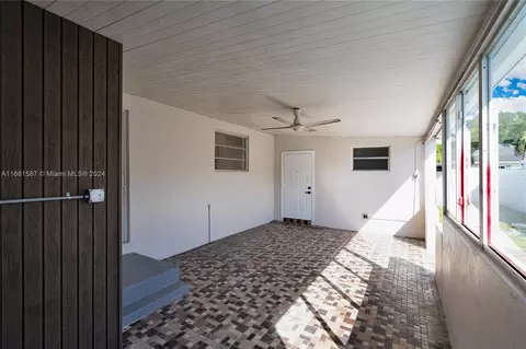 Exterior - 1875 W 2nd Ave, Hialeah, FL 33010 photo 3 of 7