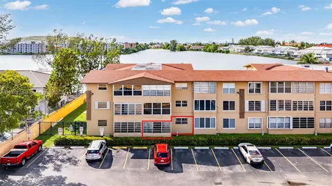 160 Royal Palm Rd #112, Hialeah Gardens, FL 33016