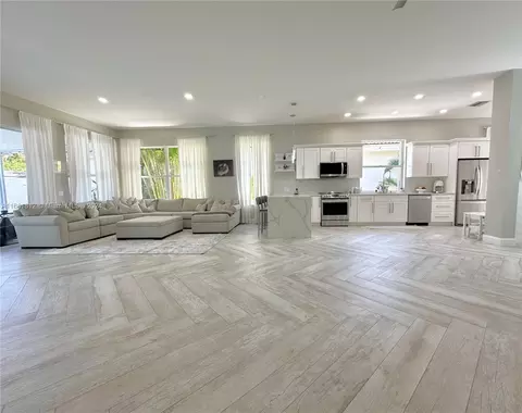 Living - 135 Hampton Cir, Jupiter, FL 33458 photo 6 of 7