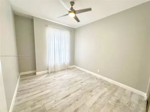 Bedroom - 135 Hampton Cir, Jupiter, FL 33458 photo 3 of 4