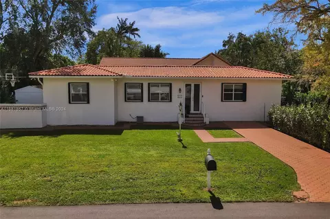 6020 SW 25th St, Miami, FL 33155