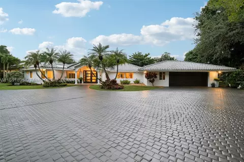 12200 Vista Ln, Pinecrest, FL 33156 photo 2