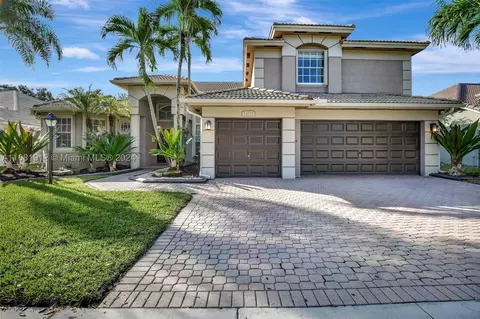 12618 NW 23rd St, Pembroke Pines, FL 33028