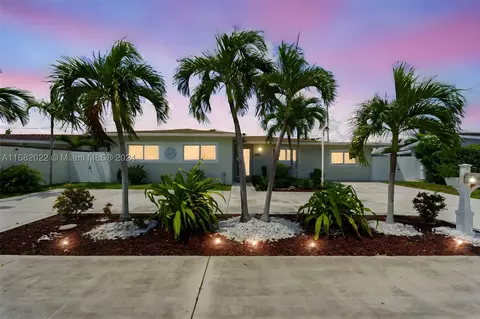11622 NW 58th Ave, Hialeah, FL 33012