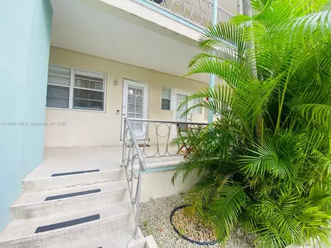 1755 Washington Ave #1B, Miami Beach, FL 33139