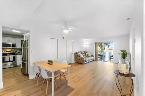 4803 NW 7th St #207-14, Miami, FL 33126