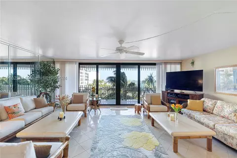 2 Grove Isle Dr #B405, Miami, FL 33133