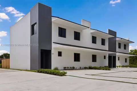 548 NW 7 St #7, Florida City, FL 33034