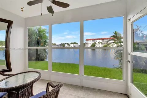 4751 NW 21st St #111, Lauderhill, FL 33313