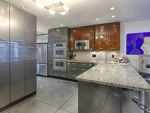 10663 NE Quaybridge Ct #C7, Miami, FL 33138