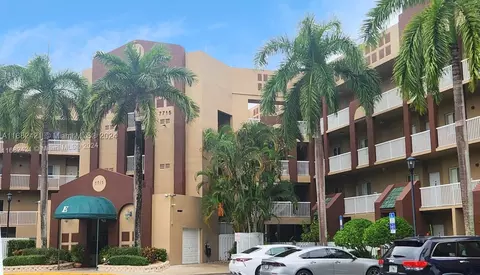 7715 Southampton Ter #215, Tamarac, FL 33321
