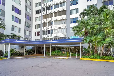 4350 Hillcrest Dr #205, Hollywood, FL 33021