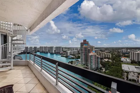 3530 Mystic Pointe Dr #PH02, Aventura, FL 33180