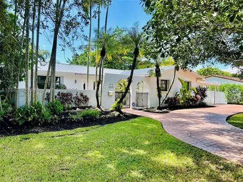 6520 SW 48th St, Miami, FL 33155