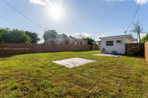 183 E 18th St, Hialeah, FL 33010 photo 18