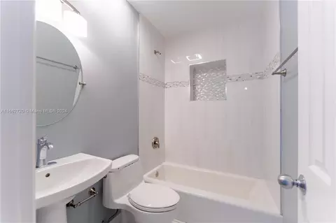 183 E 18th St, Hialeah, FL 33010 photo 8