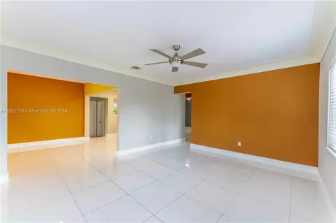 183 E 18th St, Hialeah, FL 33010 photo 5