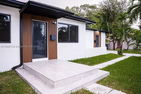 12800 NE 12th Ave, North Miami, FL 33161