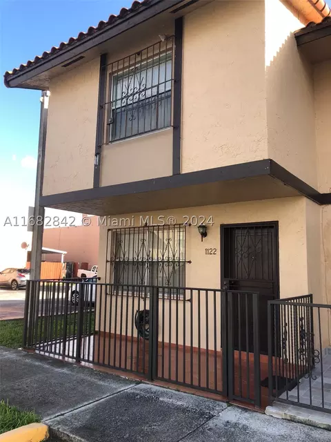 1122 W 42nd St #24, Hialeah, FL 33012